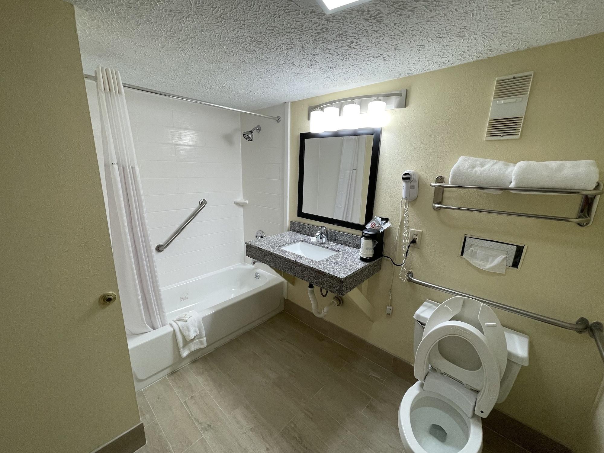 La Quinta Inn By Wyndham Indianapolis Airport Lynhurst Dış mekan fotoğraf