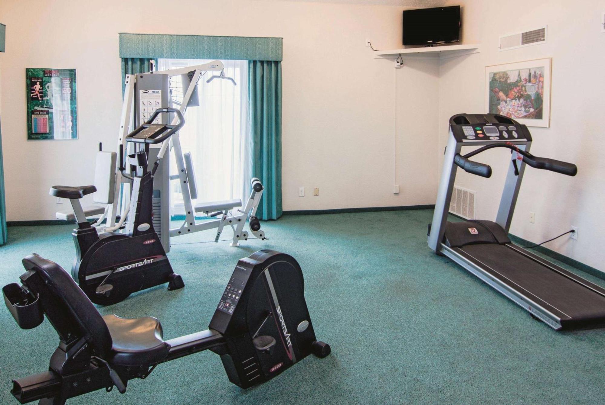 La Quinta Inn By Wyndham Indianapolis Airport Lynhurst Dış mekan fotoğraf